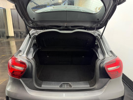 
                                                                                        Voiture
                                                                                         Mercedes-Benz A Class 2.1 A220d AMG Line (Premium) 7G-DCT Euro 6 (s/s) 5dr