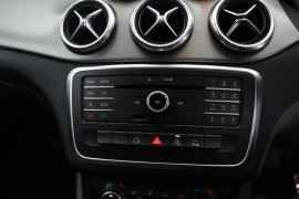 
                                                                                        Voiture
                                                                                         Mercedes-Benz CLA 2.0 CLA250 AMG Sport Coupe 7G-DCT 4MATIC Euro 6 (s/s) 4dr