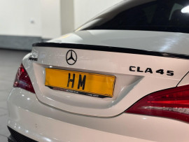 Voiture
                                                                                Mercedes-Benz CLA 2.0 CLA45 AMG Coupe 4dr Petrol SpdS DCT 4MATIC Euro 6 (s/s) (381 ps)
