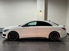 Voiture
                                                                                Mercedes-Benz CLA 2.0 CLA45 AMG Coupe 4dr Petrol SpdS DCT 4MATIC Euro 6 (s/s) (381 ps)