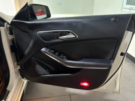 Voiture
                                                                                Mercedes-Benz CLA 2.0 CLA45 AMG Coupe 4dr Petrol SpdS DCT 4MATIC Euro 6 (s/s) (381 ps)
