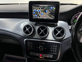 Voiture
                                                                                Mercedes-Benz CLA 2.1 CLA220d AMG Line Coupe 4dr Diesel 7G-DCT Euro 6 (s/s) (177 ps)