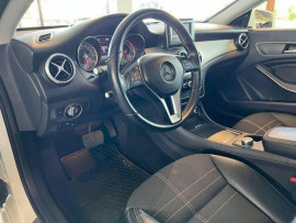 
                                                                                        Voiture
                                                                                         Mercedes-Benz CLA Année 2014