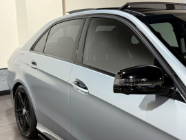 Voiture
                                                                                Mercedes-Benz E-Class 5.5 E63 V8 BiTurbo AMG S Saloon 4dr Petrol SpdS MCT Euro 6 (s/s) (585 ps)