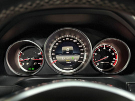 Voiture
                                                                                Mercedes-Benz E-Class 5.5 E63 V8 BiTurbo AMG S Saloon 4dr Petrol SpdS MCT Euro 6 (s/s) (585 ps)