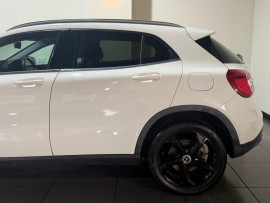 Voiture
Mercedes-Benz GLA 2.1 GLA200d Sport SUV 5dr Diesel Manual Euro 6 (s/s) (136 ps)
