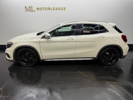
                                                                                        Voiture
                                                                                         Mercedes-Benz GLA 2.1 GLA220 CDI AMG Line 7G-DCT 4MATIC Euro 6 (s/s) 5dr