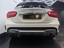 
                                                                                        Voiture
                                                                                         Mercedes-Benz GLA 2.1 GLA220 CDI AMG Line 7G-DCT 4MATIC Euro 6 (s/s) 5dr