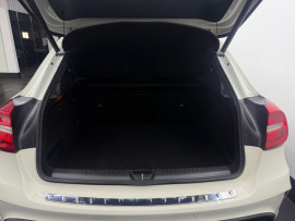 
                                                                                        Voiture
                                                                                         Mercedes-Benz GLA 2.1 GLA220d AMG Line (Premium Plus) 7G-DCT 4MATIC Euro 6 (s/s) 5dr