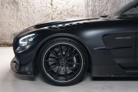 
                                                                                        Voiture
                                                                                         Mercedes Benz - GTR Black Series V8 4.0 730
