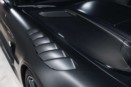 
                                                                                        Voiture
                                                                                         Mercedes Benz - GTR Black Series V8 4.0 730