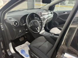 
                                                                                        Voiture
                                                                                         MERCEDES CLASSE B DESIGN