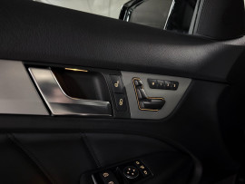 
                                                                                        Voiture
                                                                                         Mercedes Classe C (III) 63 AMG (C204)