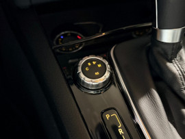 
                                                                                        Voiture
                                                                                         Mercedes Classe C (III) 63 AMG (C204)