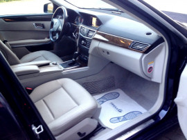 Voiture
MERCEDES E200 CDI