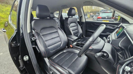
                                                                                        Voiture
                                                                                         MG MG Hs 1.5 T-GDI 16.6kWh Excite SUV 5dr Petrol Plug-in Hybrid Auto Euro 6 (s/s) (258 ps) MOT 10/26 PSH 33K AMAZING SPEC