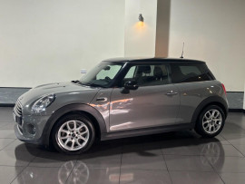 Voiture
                                                                                MINI Hatch 1.5 Cooper Hatchback 3dr Petrol Manual Euro 6 (s/s) (136 ps)