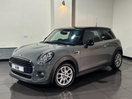 Voiture
                                                                                MINI Hatch 1.5 Cooper Hatchback 3dr Petrol Manual Euro 6 (s/s) (136 ps)