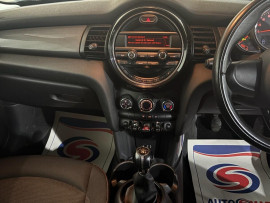 Voiture
                                                                                MINI Hatch 1.5 Cooper Hatchback 3dr Petrol Manual Euro 6 (s/s) (136 ps)