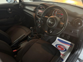 Voiture
                                                                                MINI Hatch 1.5 Cooper Hatchback 3dr Petrol Manual Euro 6 (s/s) (136 ps)