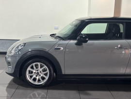 Voiture
                                                                                MINI Hatch 1.5 Cooper Hatchback 3dr Petrol Manual Euro 6 (s/s) (136 ps)