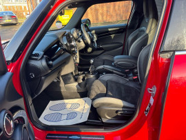 
                                                                                        Voiture
                                                                                         MINI Hatch 1.5 Cooper Sport Hatchback 5dr Petrol Manual Euro 6 (s/s) (136 ps) MOT 2/27 FSH 40K 1 OWNER ULEZ