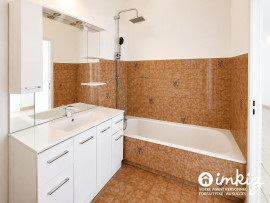 
                                                                                        Vente
                                                                                         Montchat, 93m², annexes rares : garage + cave 25m²