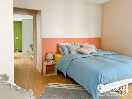 
                                                                                        Vente
                                                                                         Montmartre – 2P 40 m² traversant, parquet, cave