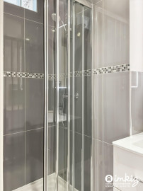 
                                                                                        Vente
                                                                                         Montmartre – 2P 40 m² traversant, parquet, cave