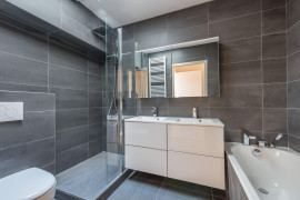 
                                                                                        Vente
                                                                                         Montmartre Appartement 2 Pièces Moderne Style Loft