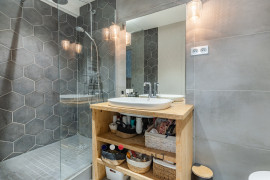 
                                                                                        Vente
                                                                                         MONTMARTRE / SACRÉ-CŒUR – 4 PIÈCES