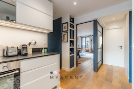 
                                                                                        Vente
                                                                                         MONTMARTRE / SACRÉ-CŒUR – 4 PIÈCES