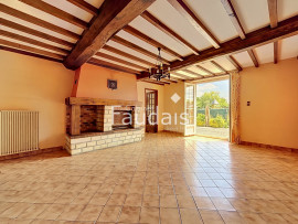 
                                                                                        Vente
                                                                                         MOON-SUR-ELLE, Maison avec vie de plain-pied, 2 chambres