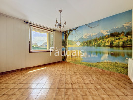 
                                                                                        Vente
                                                                                         MOON-SUR-ELLE, Maison avec vie de plain-pied, 2 chambres