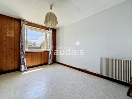 
                                                                                        Vente
                                                                                         MOON-SUR-ELLE, Maison avec vie de plain-pied, 2 chambres
