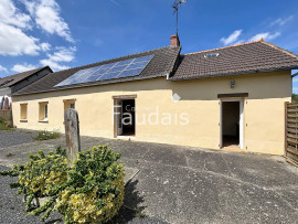
                                                                                        Vente
                                                                                         MOON-SUR-ELLE, Maison avec vie de plain-pied, 2 chambres