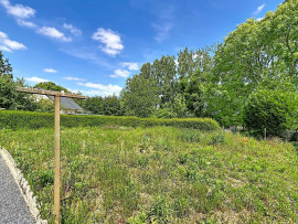 
                                                                                        Vente
                                                                                         MOON-SUR-ELLE, Maison avec vie de plain-pied, 2 chambres