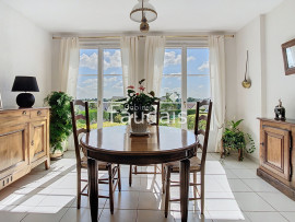 
                                                                                        Vente
                                                                                         MOON-SUR-ELLE, Maison de 136m2, 4 chambres