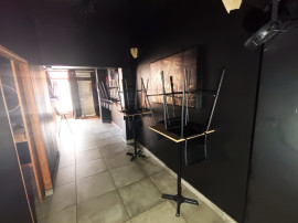 
                                                                                        Vente
                                                                                         Murs commerciaux hyper centre deux caves Amiens