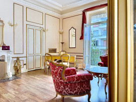 
                                                                                        Vente
                                                                                         Musiciens - L’élégance d’une Villa de la Renaissance Italienne au cœur de la ville