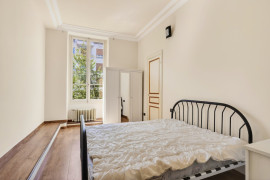 
                                                                                        Vente
                                                                                         Musiciens - L’élégance d’une Villa de la Renaissance Italienne au cœur de la ville