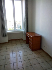 
                                                                                        Colocation
                                                                                         NANCY, proche centre et IUT Charlemagne, studio