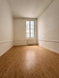 
                                                                                        Vente
                                                                                         Nantes centre – Quai Turenne – Appartement T5 de 116 m²