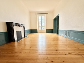 
                                                                                        Vente
                                                                                         Nantes centre – Quai Turenne – Appartement T5 de 116 m²