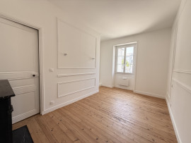 
                                                                                        Vente
                                                                                         NANTES CENTRE – RUE MERCŒUR – T3 RÉNOVÉ DE 59,75 M² AU 2E ÉTAGE