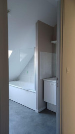 
                                                                                        Location
                                                                                         Nantes T2 quartier Canclaux / Parking couvert