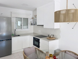 
                                                                                        Vente
                                                                                         New Golden Mile – Élégant penthouse avec vue