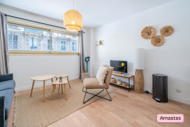 
                                                                                        Location
                                                                                         Nice 06300 - Spacieux et lumineux T1 dans le quartier du Port