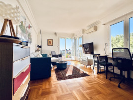 
                                                                                        Vente
                                                                                         Nice - Beau 3 pièces, Haut Cimiez, dans une résidence proche des commerces