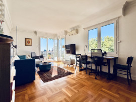 
                                                                                        Vente
                                                                                         Nice - Beau 3 pièces, Haut Cimiez, dans une résidence proche des commerces